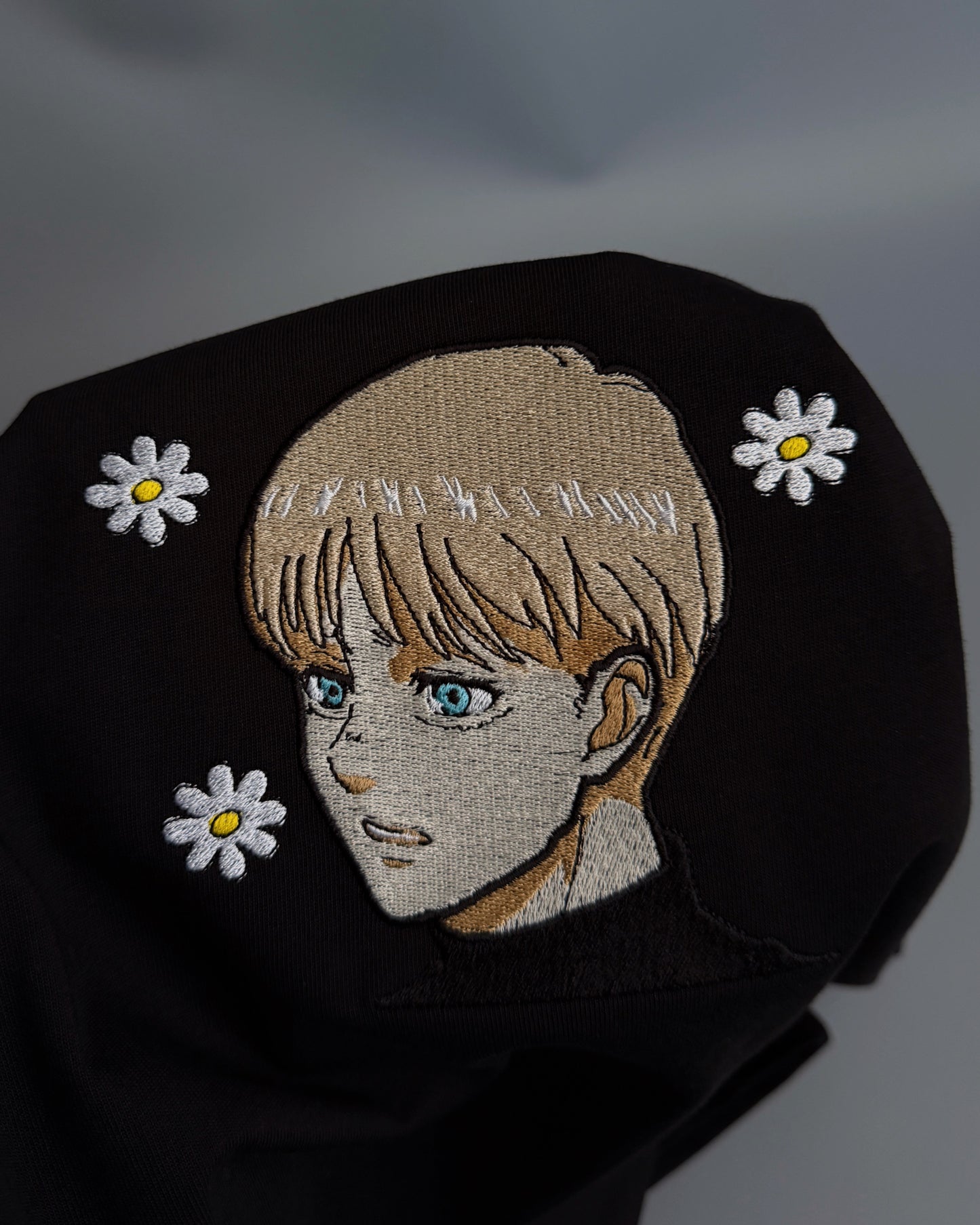 Blonde Scout tee