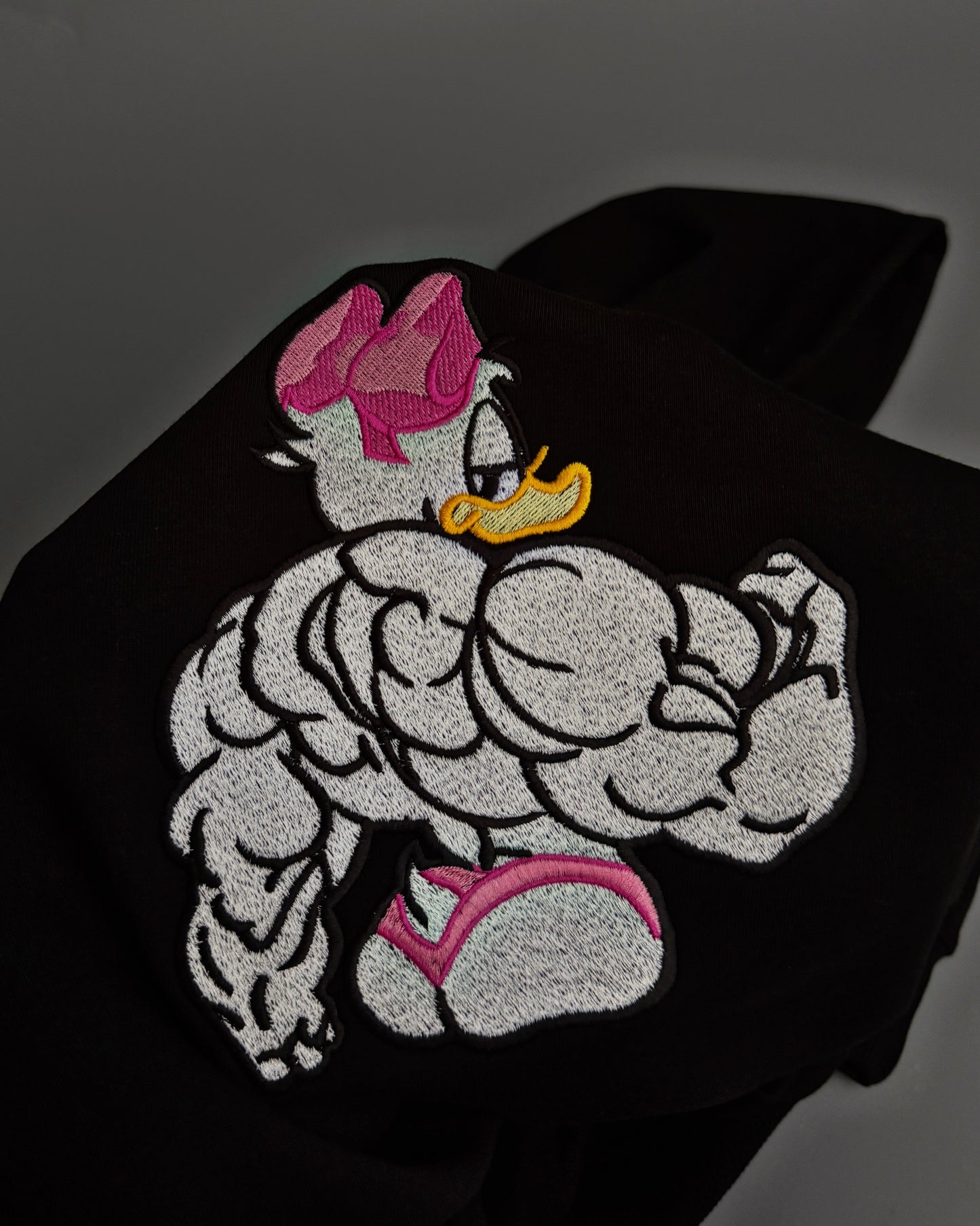Muscle Webby tee