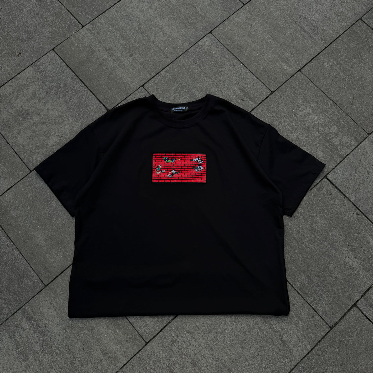 hlm art tee