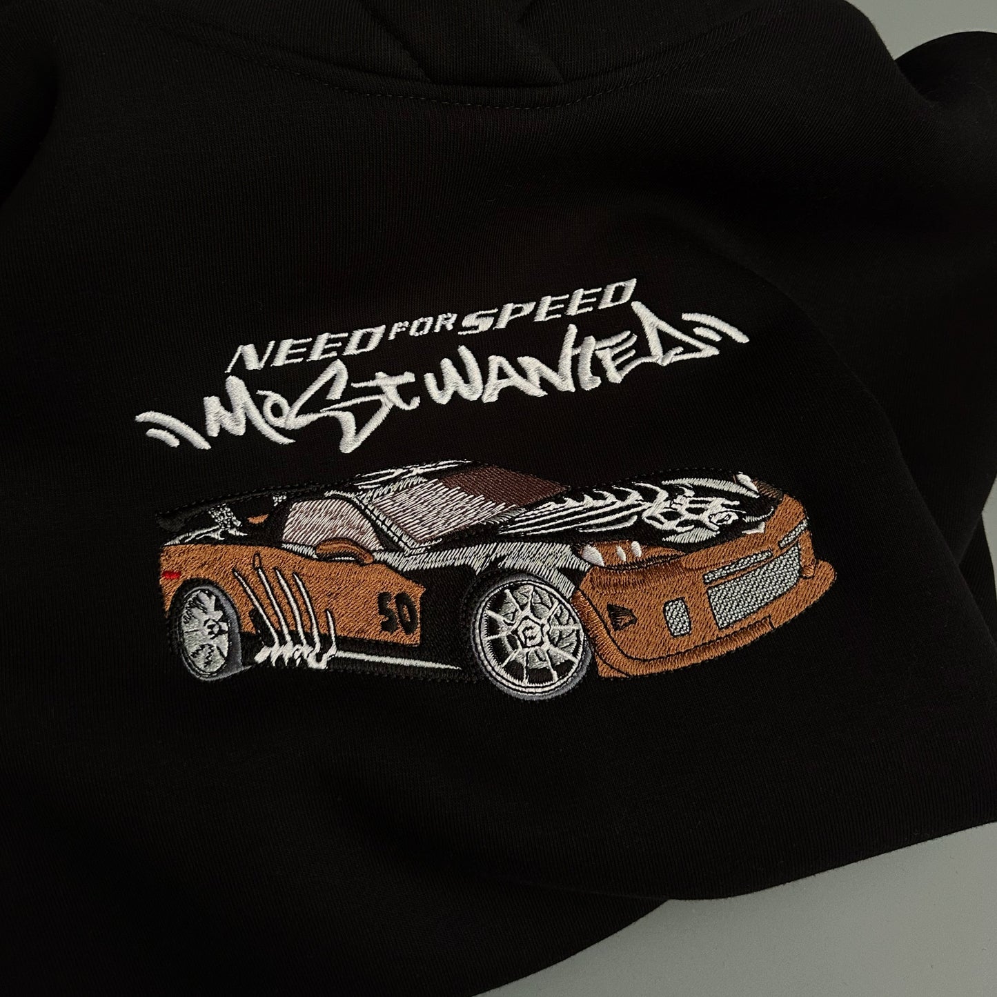 №5 NFS HOODIE