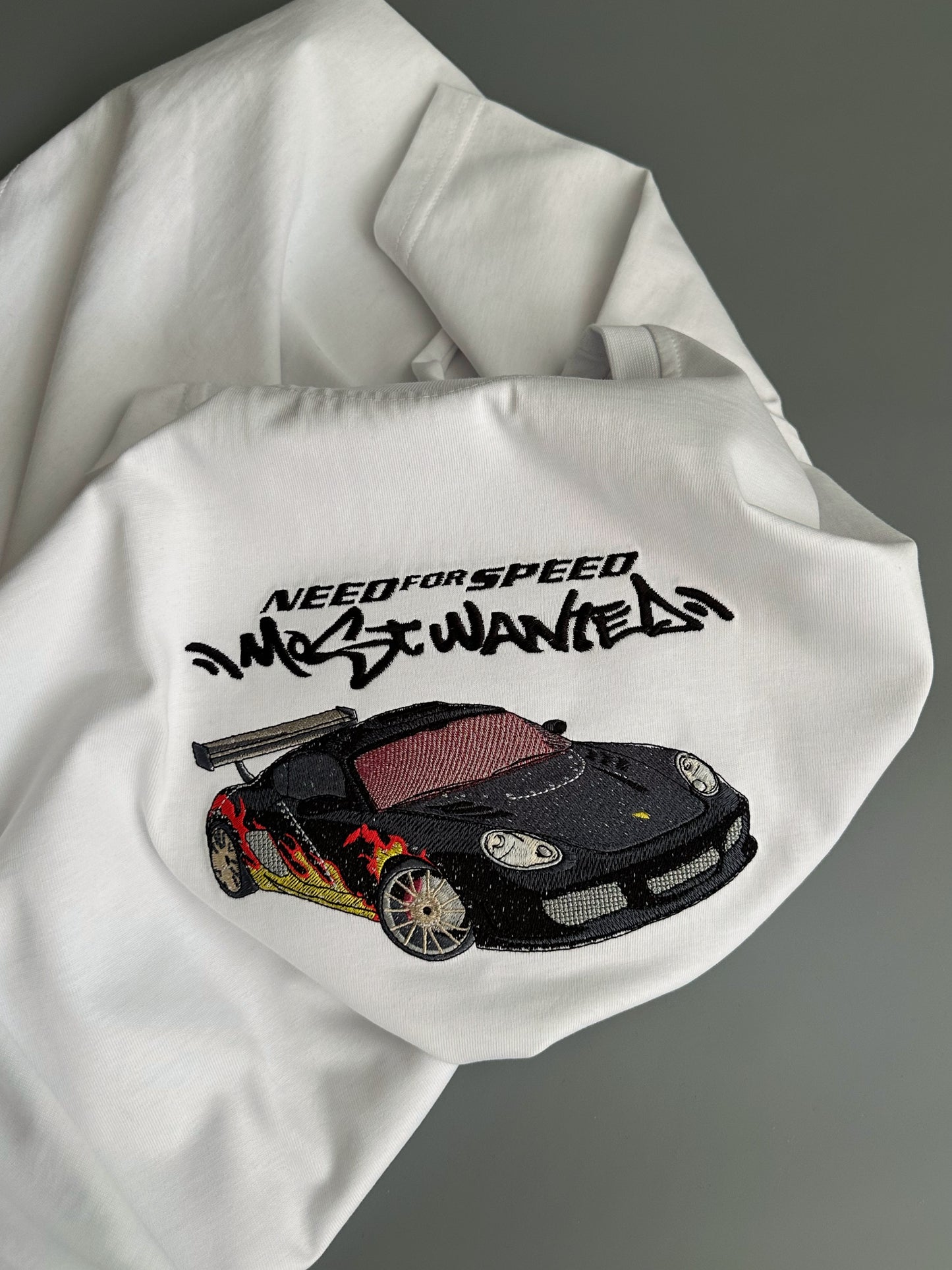 №10 NFS HOODIE