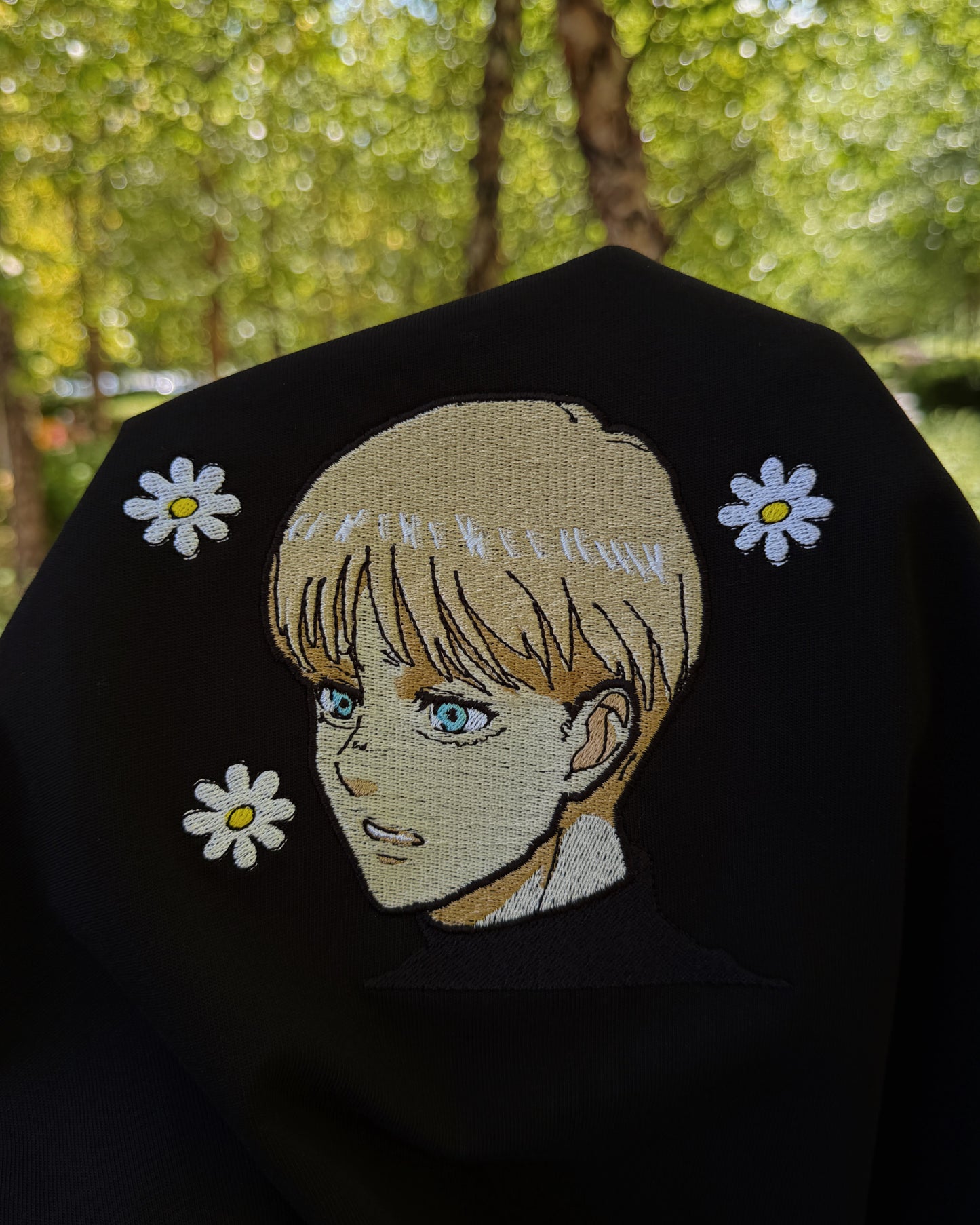 Blonde Scout  tee