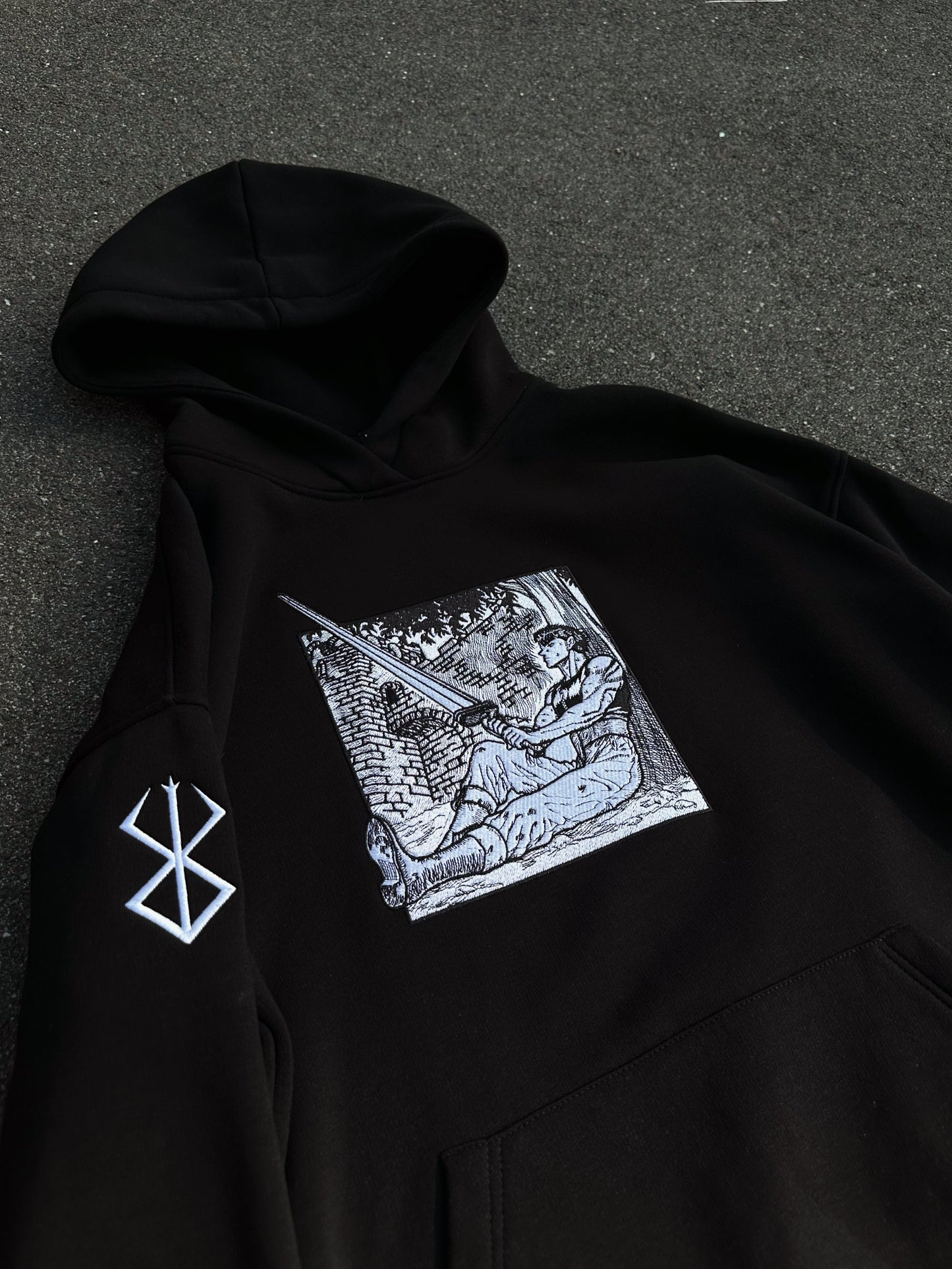 Black Swordsman Hoodie  M
